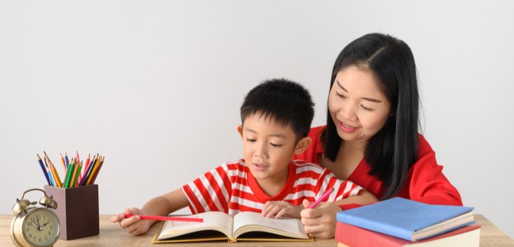 Cover Image of 5 Tips Hadapi Tantangan saat si Kecil Belajar di Rumah