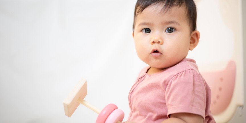 Cover Image of Perkembangan Anak 1 Tahun, Sudah Bisa Apa Saja?