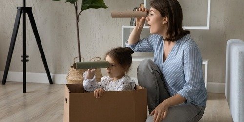 Cover Image of 8 Cara Membuat Mainan dari Kardus yang Seru untuk Anak