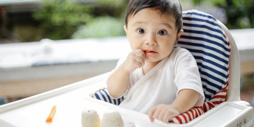 Cover Image of 15 Ide Cemilan Bayi 9 Bulan yang Simpel dan Bergizi 