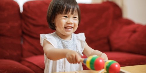 Cover Image of Manfaat Musik Bagi Perkembangan Bahasa Bayi, Bunda Wajib Tahu