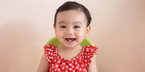 Cover Image of Bun, Sudahkah Gigi Si Kecil Tumbuh Sesuai Tahapan Usianya di Usia 1 Tahun?