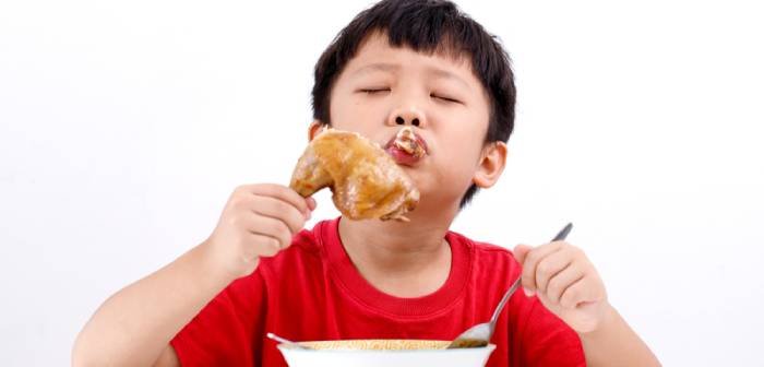 Cover Image of 15 Makanan Anak 1 Tahun yang Sehat Bergizi dan Pantangannya