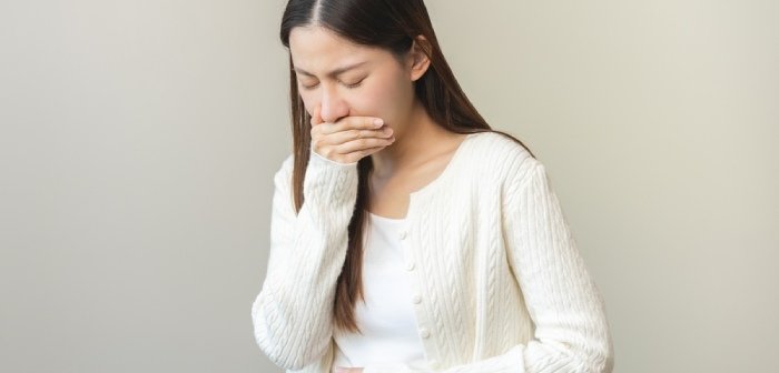 Cover Image of 18 Cara Mengatasi Mual Saat Hamil Muda, Ampuh & Aman!