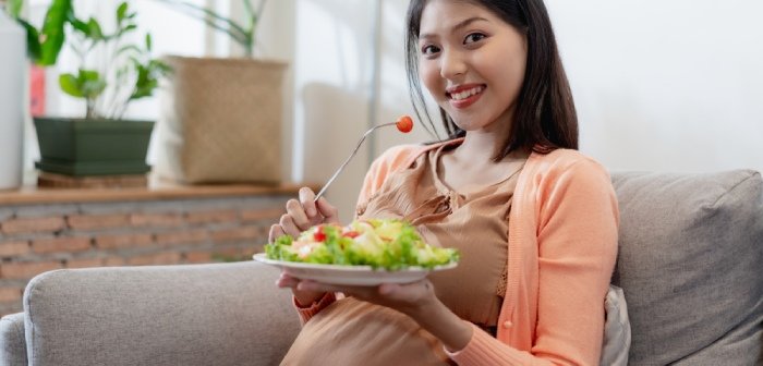 Cover Image of 7 Kebutuhan Gizi Ibu Hamil per Trimester dan Sumbernya