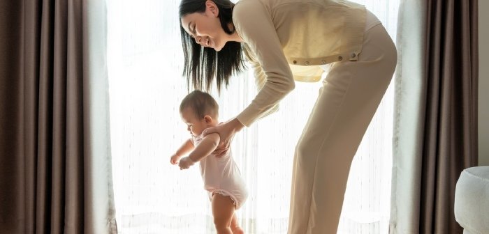 Cover Image of Perkembangan Bayi 12 Bulan dan Stimulasinya