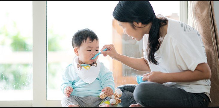 Cover Image of Cara Praktis Memperkenalkan MPASI kepada Bayi